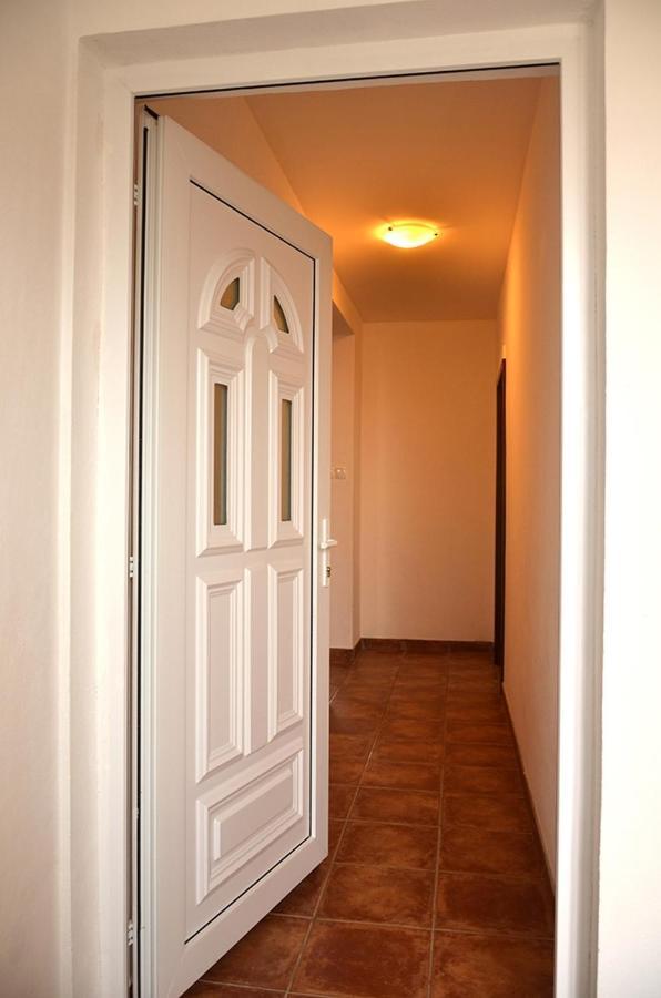 Apartments with a parking space Senj - 11520 Bagian luar foto